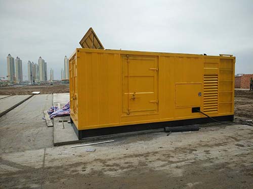 丹江口合同中关于乙方责任导致工期延误的赔偿标准应该如何制定？